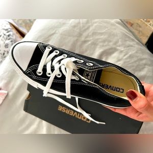 Black CONVERSE All Star shoes worn once!